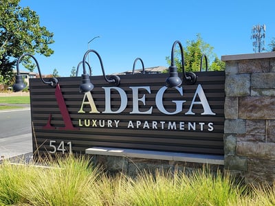 Adega-Apartments-Entrance-800x600